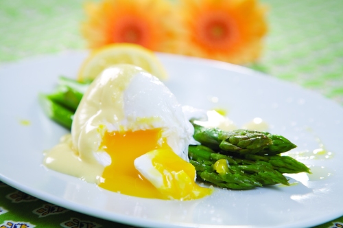 Asparagus with Poached Egg 2
